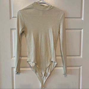 H&M White Turtleneck Longsleeve Bodysuit